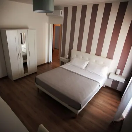 La Libra Rooms-2